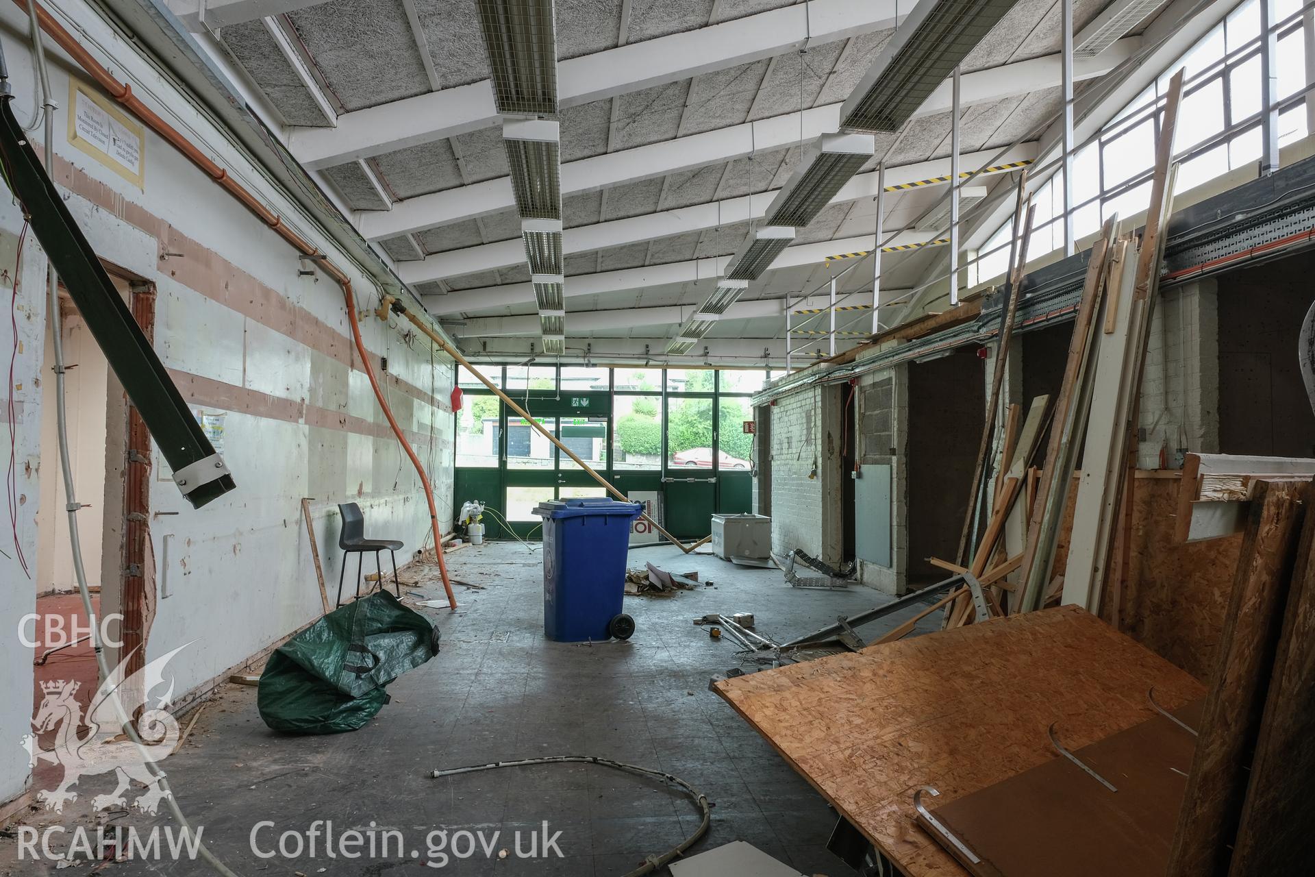 Digital colour photograph showing interior view of hallway at Caernarfonshire Technical College, Ffriddoedd Road, Bangor. Photographed by Dilys Morgan and donated by Wyn Thomas of Grwp Llandrillo-Menai Further Education College, 2019.