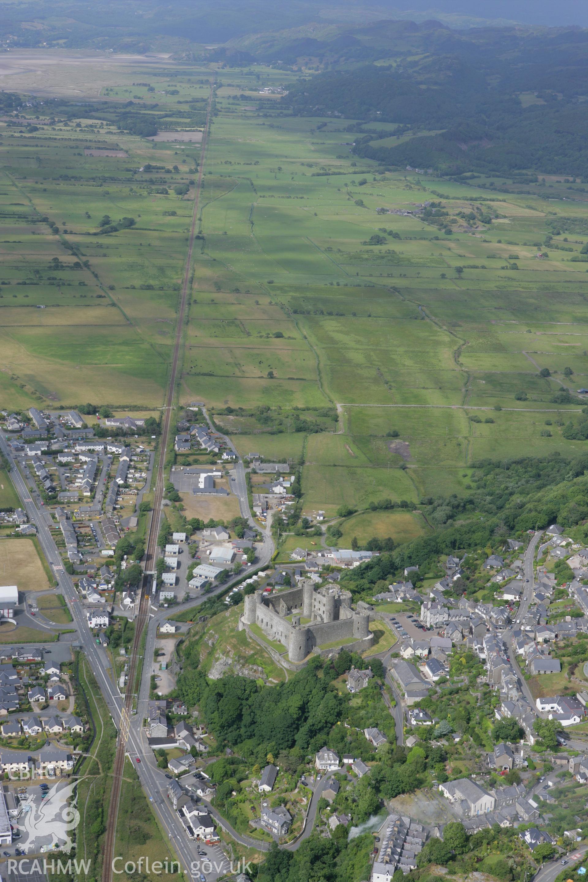 RCAHMW colour oblique photograph of Harlech Castle and town. Taken by Toby Driver on 13/06/2008.