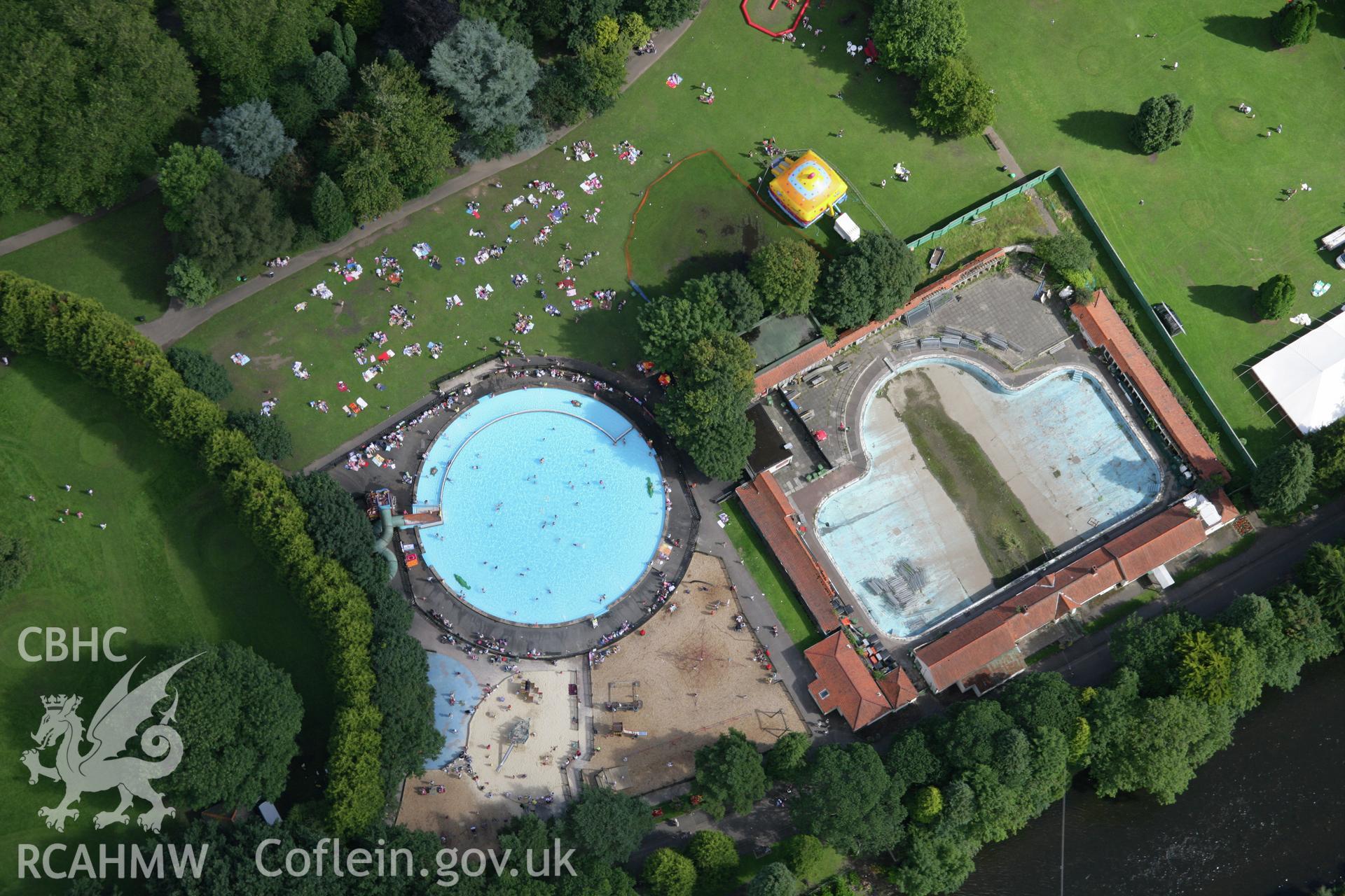 RCAHMW colour oblique aerial photograph of Ynysangharad Park, Pontypridd, showing the lido. Taken on 30 July 2007 by Toby Driver
