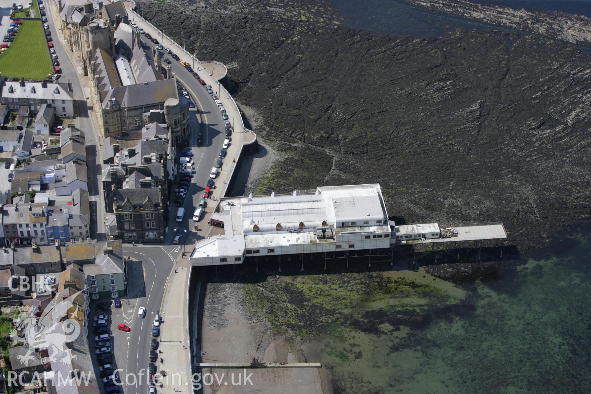 RCAHMW colour oblique aerial photograph of Royal Pier and Pavilion, Aberystwyth. Taken on 02 June 2009 by Toby Driver